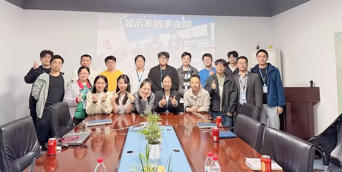 凝心聚力共奋进，乘势而上启新程